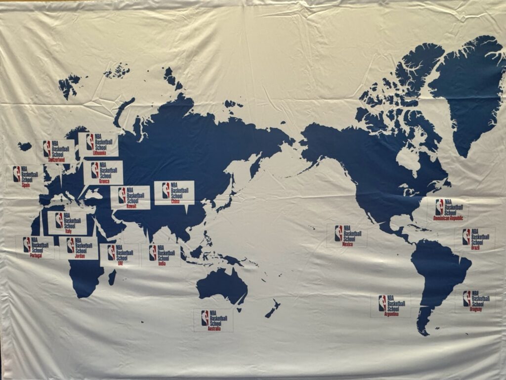 NBA Basketball School JAPAN
京産大
バスケスクール
NBA Basketball School
京都産業大学